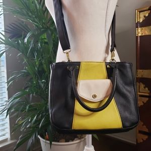 Adorable Steve Madden Handbag